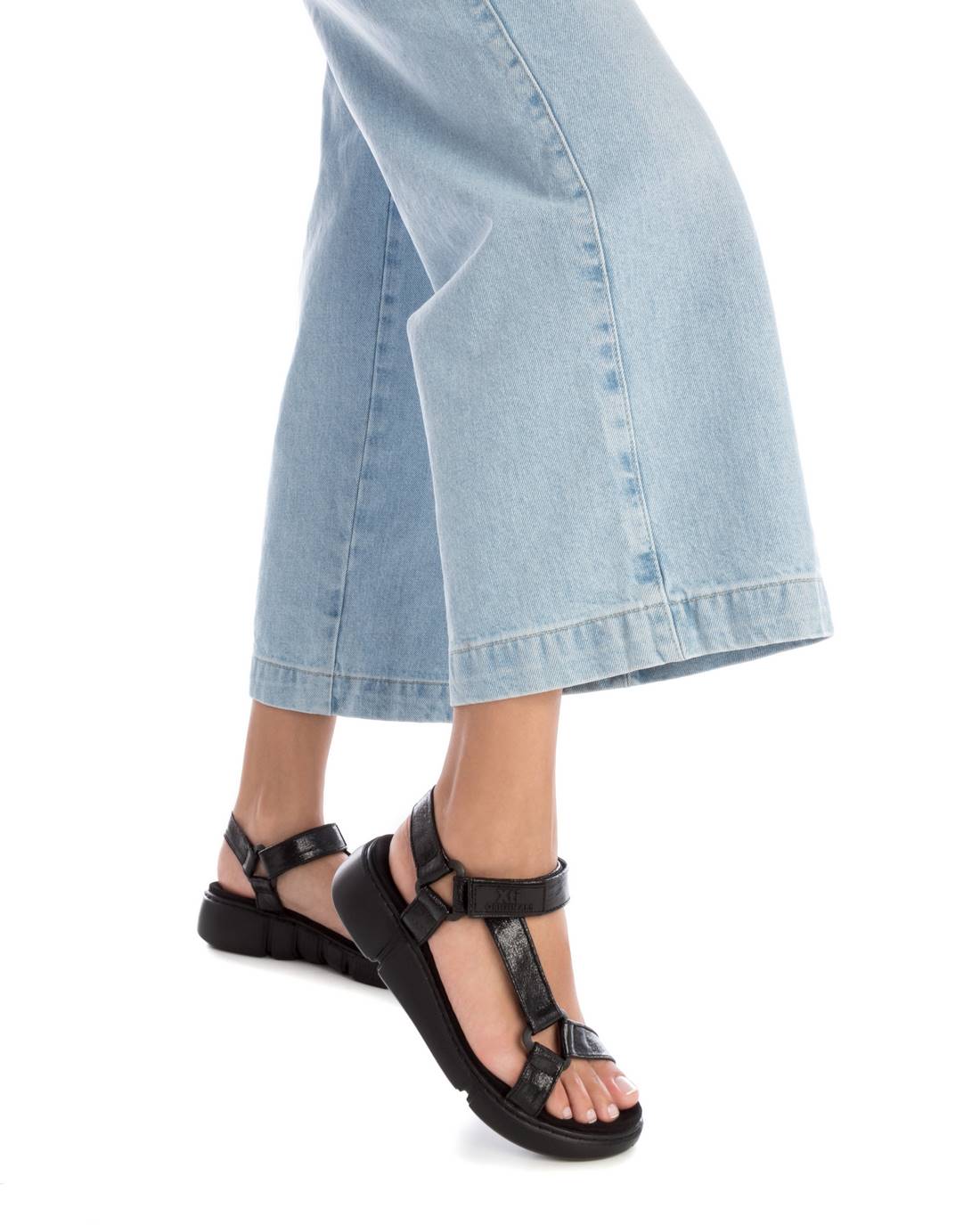 SANDALIA DE MUJER XTI 14231605