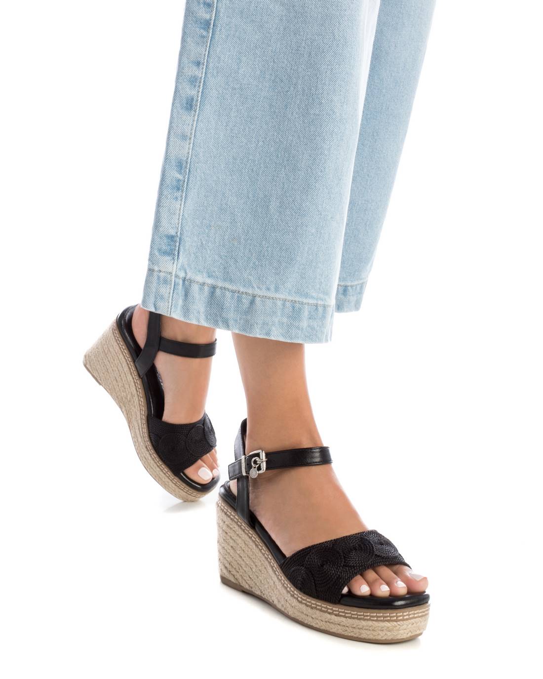 SANDALIA DE MUJER XTI 14232103