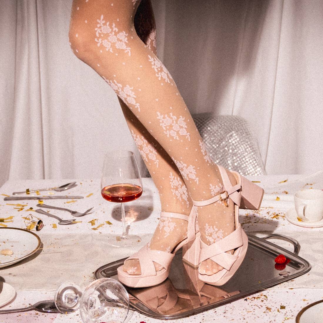 SANDALIA DE MUJER XTI 14235601