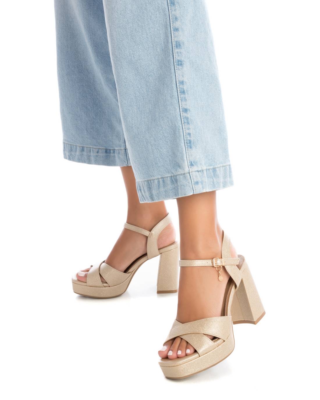 SANDALIA DE MUJER XTI 14235701