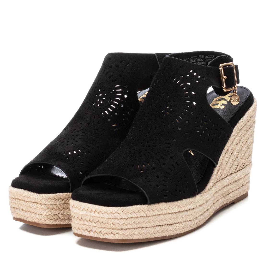 SANDALIA DE MUJER XTI 14243702