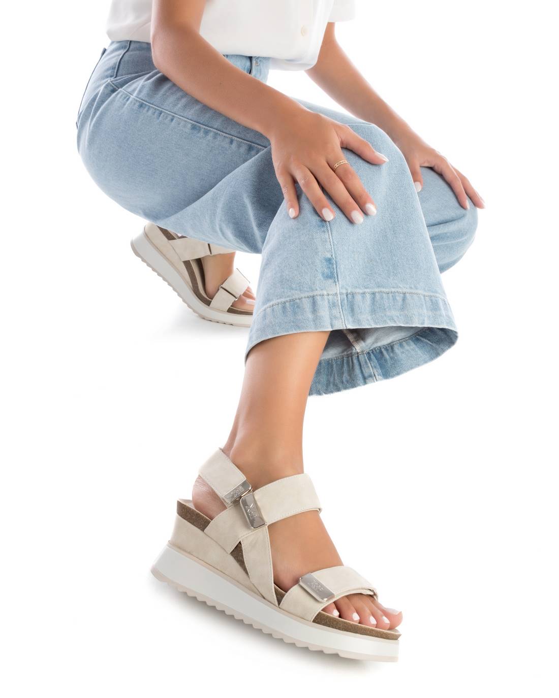 SANDALIA DE MUJER XTI 14261902