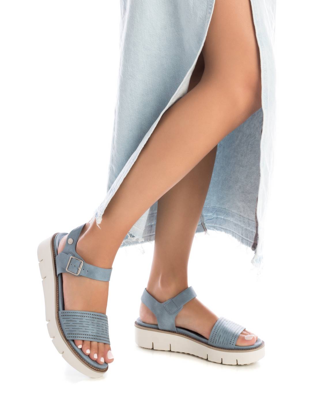 SANDALIA DE MUJER XTI 14271404