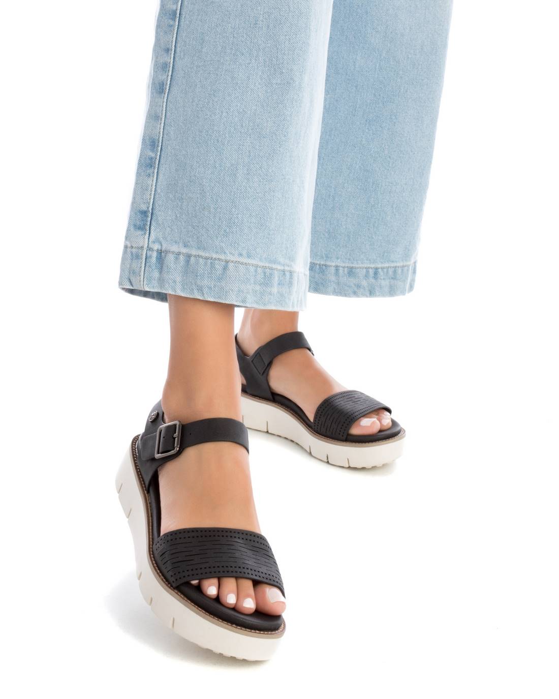 SANDALIA DE MUJER XTI 14271405