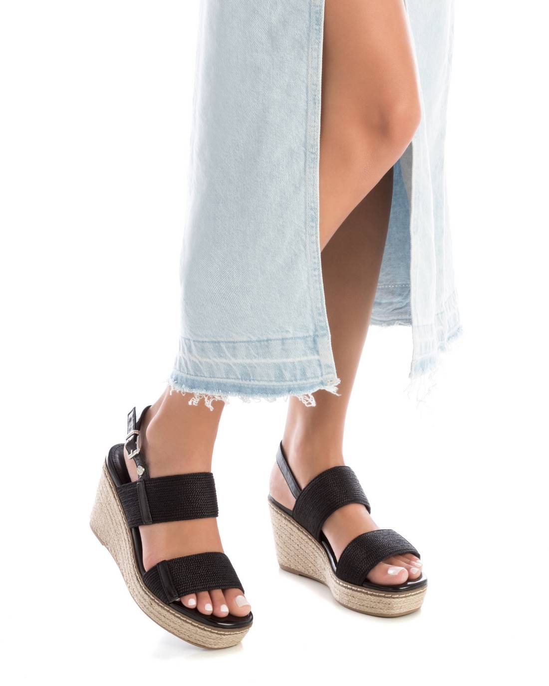 SANDALIA DE MUJER XTI 14283203