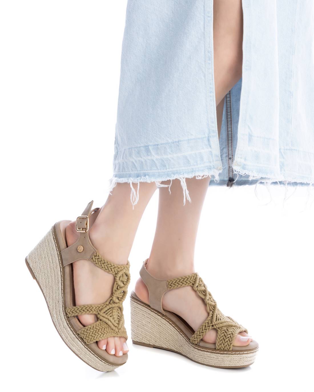 SANDALIA DE MUJER XTI 14283403