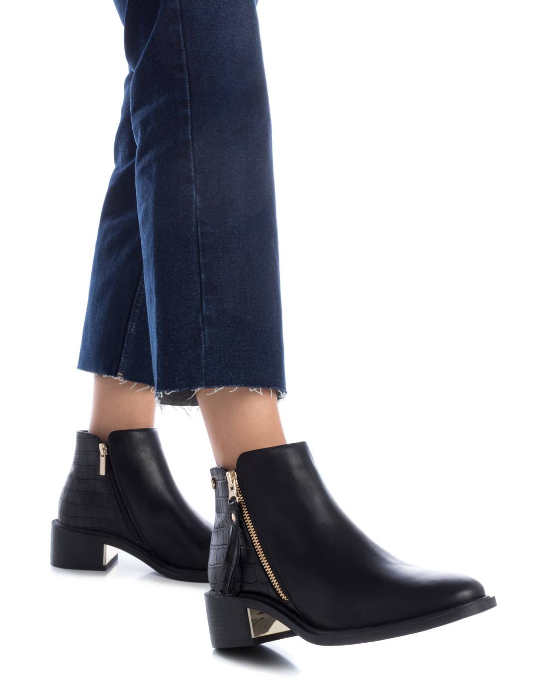 WOMEN'S ANKLE BOOT XTI 14310201