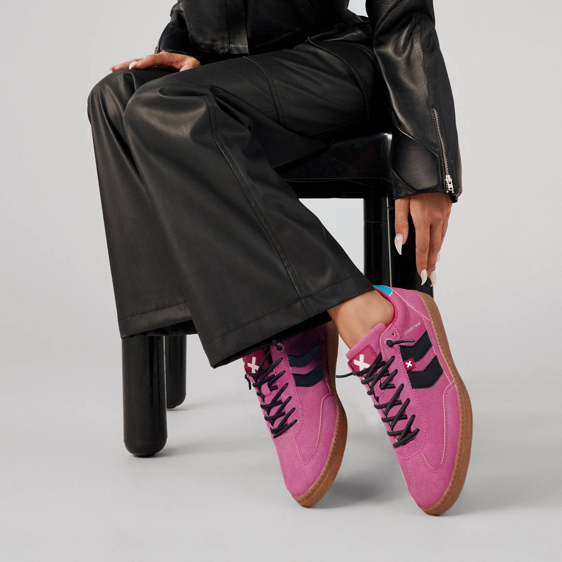 Zapatilla de mujer plano Xti 14417004