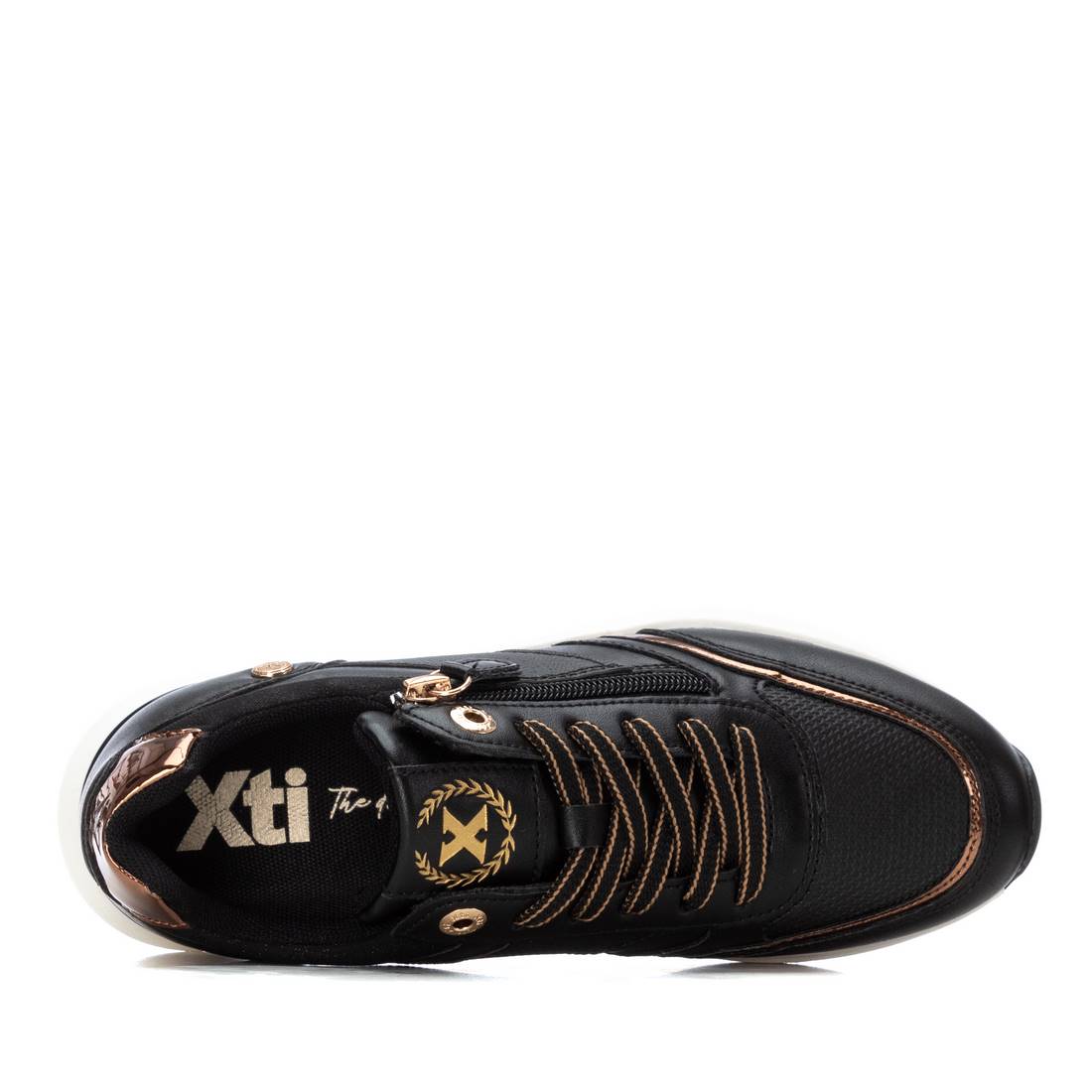 Zapatilla de mujer plano Xti 14418302