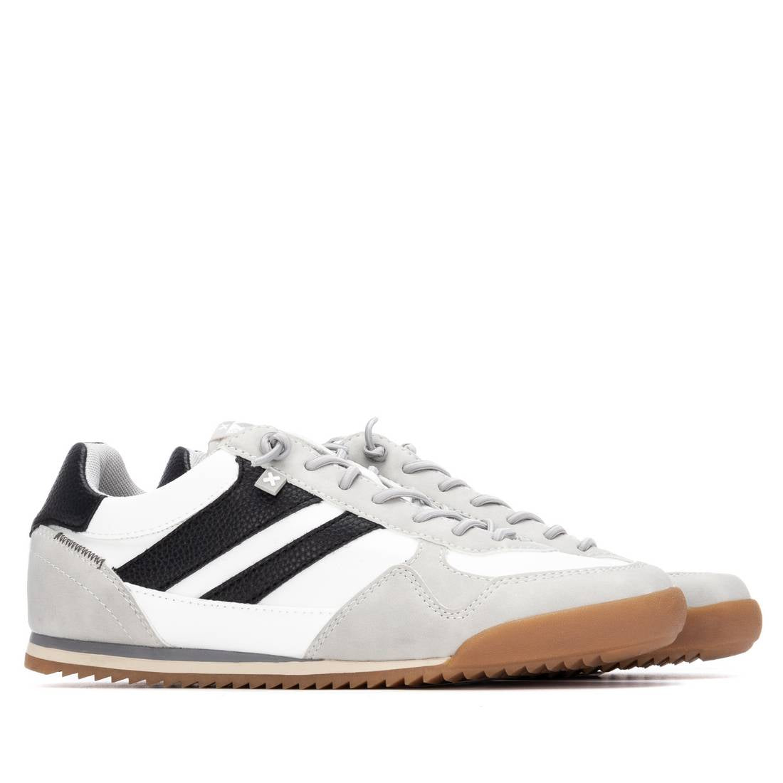 Zapatilla de hombre plano Xti 14434701