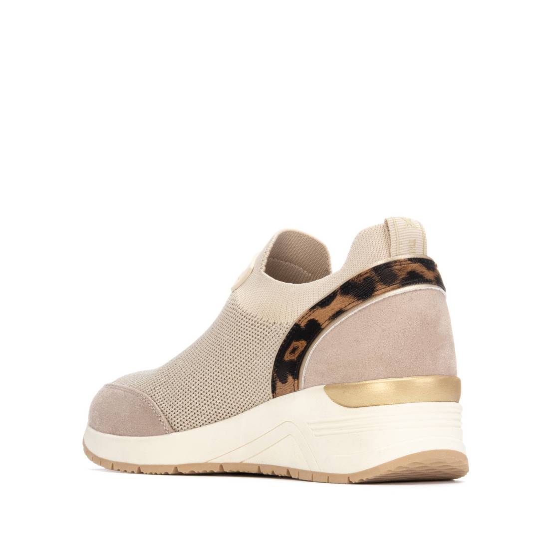 Zapatilla de mujer plano Xti 14437501