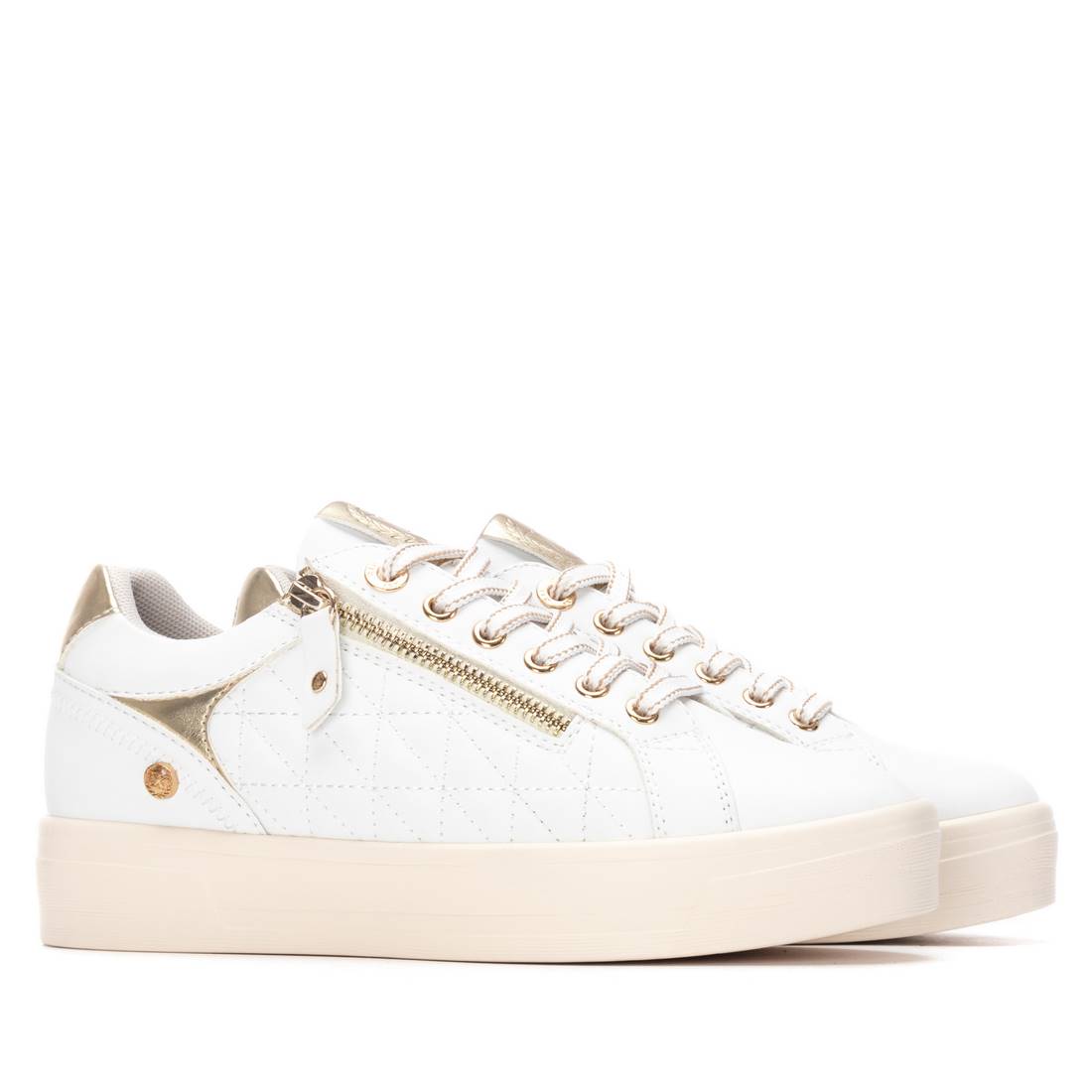 Zapatilla de mujer plano Xti 14441301