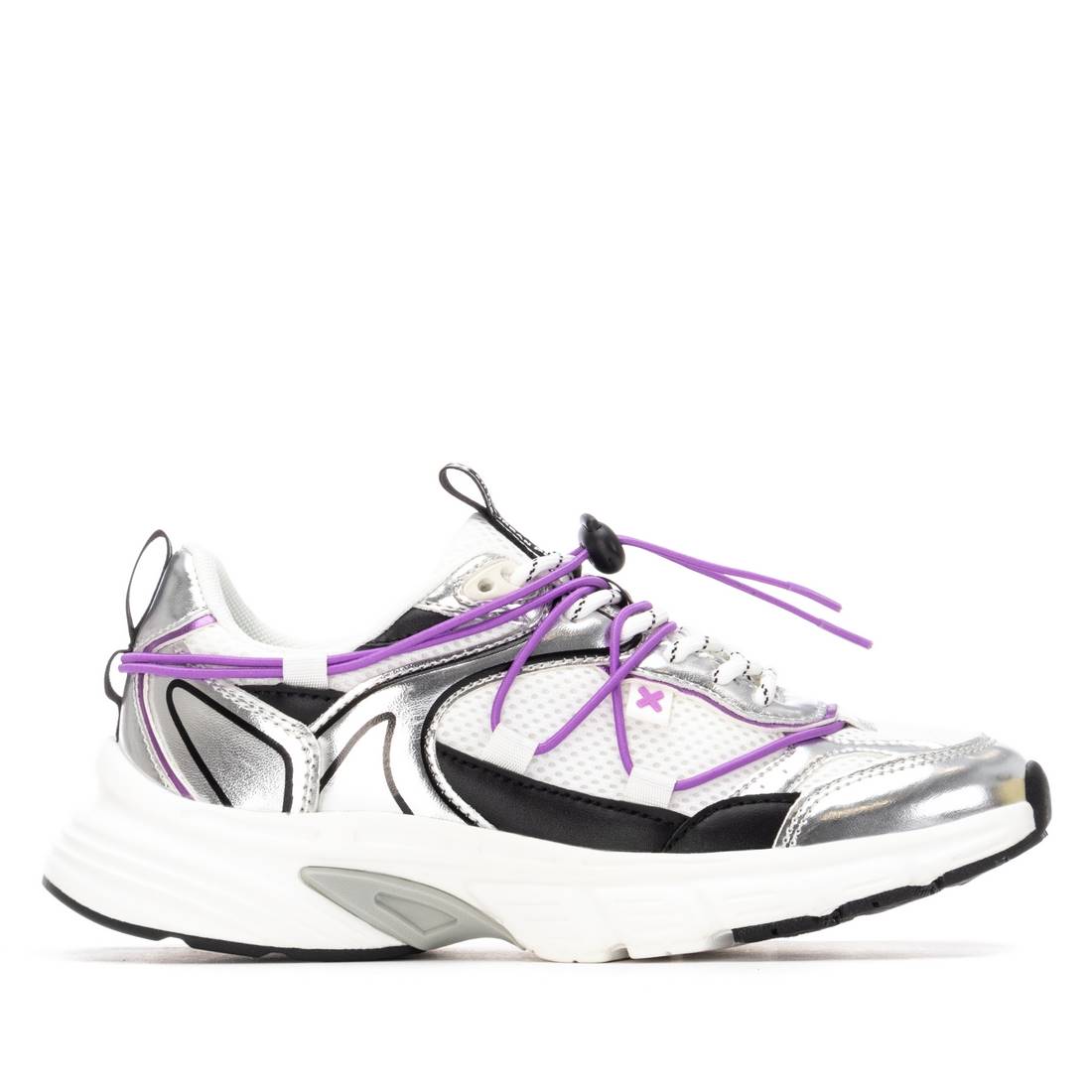 Zapatilla de mujer plano Xti 14453402