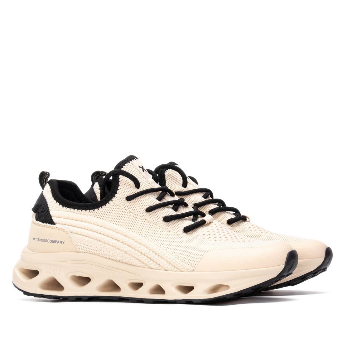 Zapatilla de mujer plano Xti 14454101