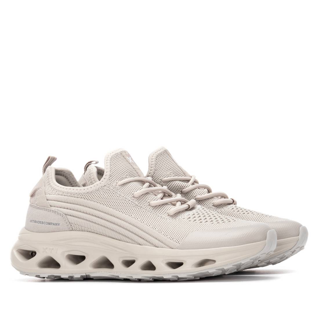 Zapatilla de mujer plano Xti 14454103