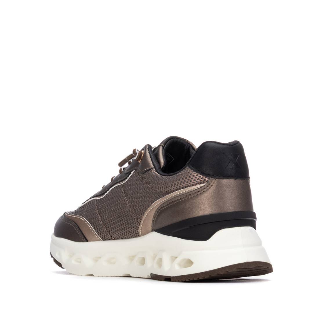 Zapatilla de mujer plano Xti 14457302