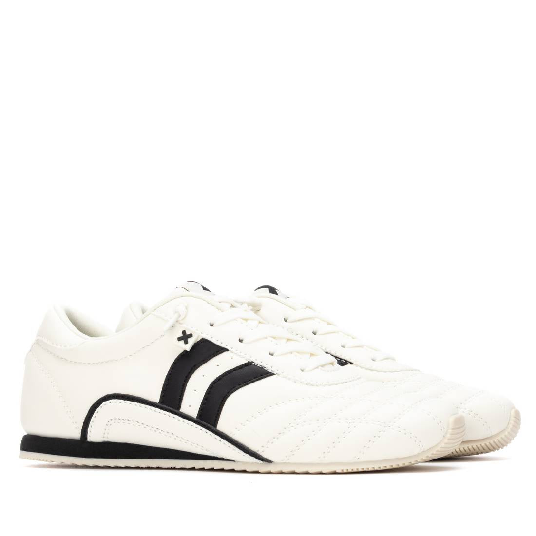 Zapatilla de mujer plano Xti 14460603