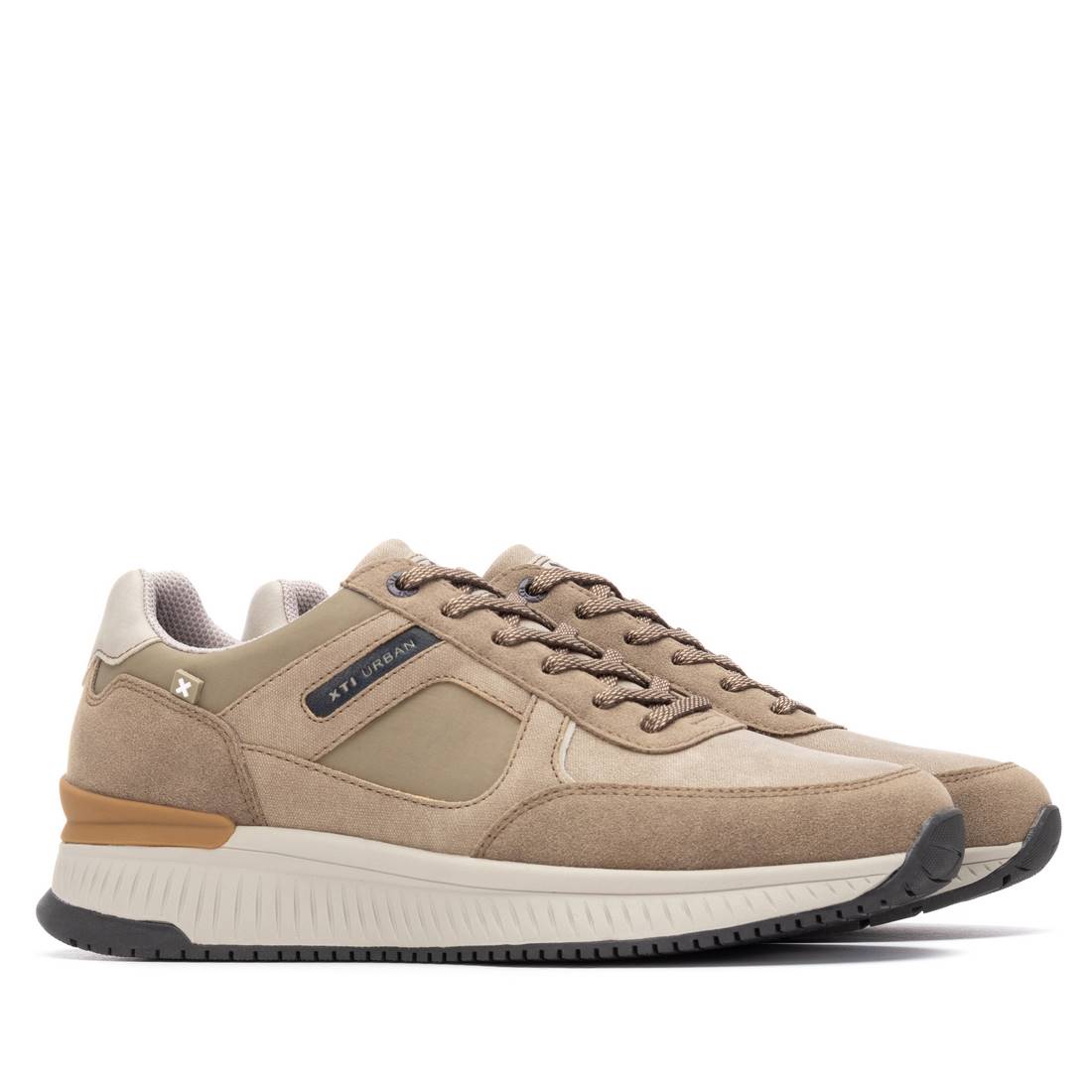 Zapatilla de hombre plano Xti 14462502