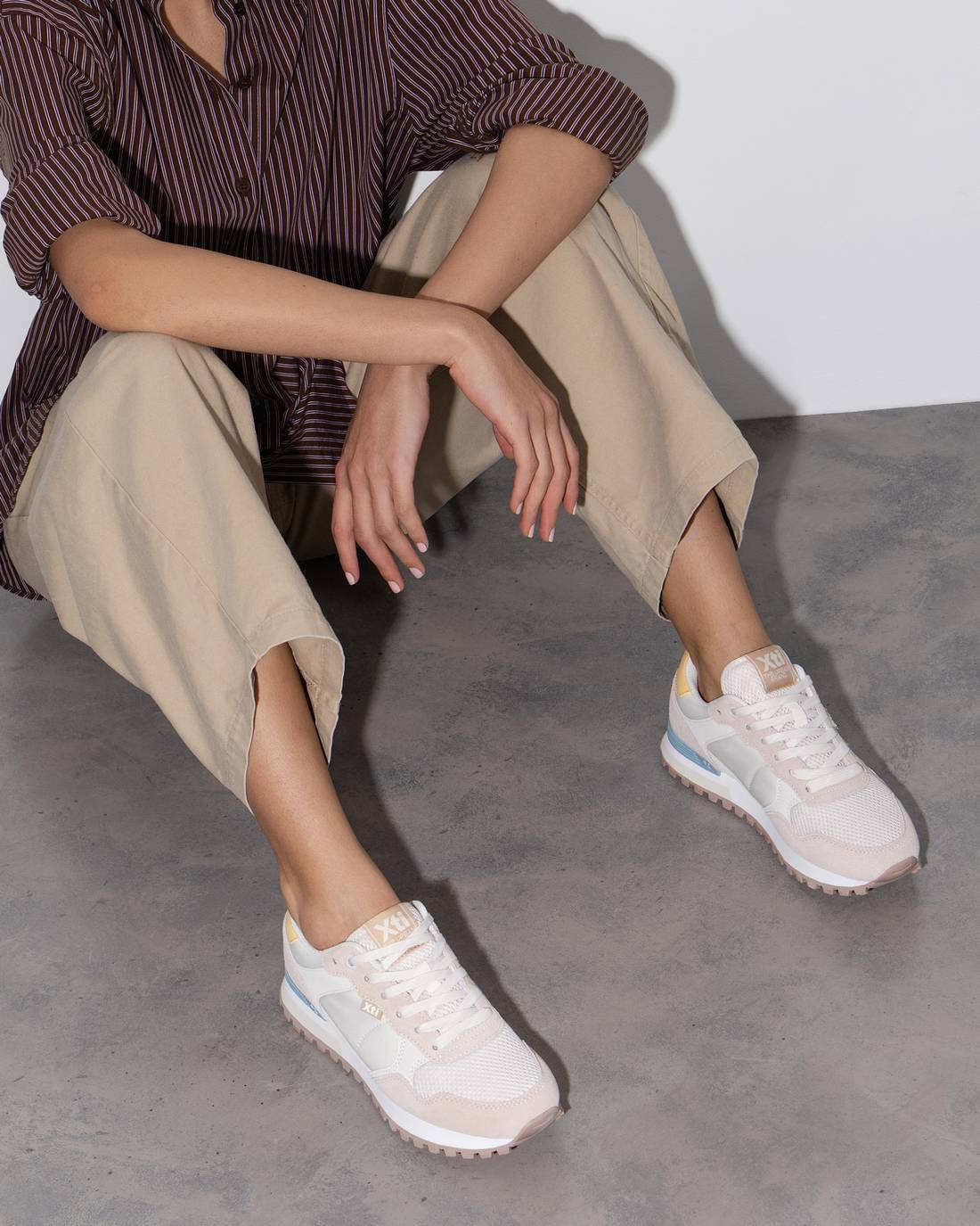 Zapatilla de mujer plano Xti 14505008