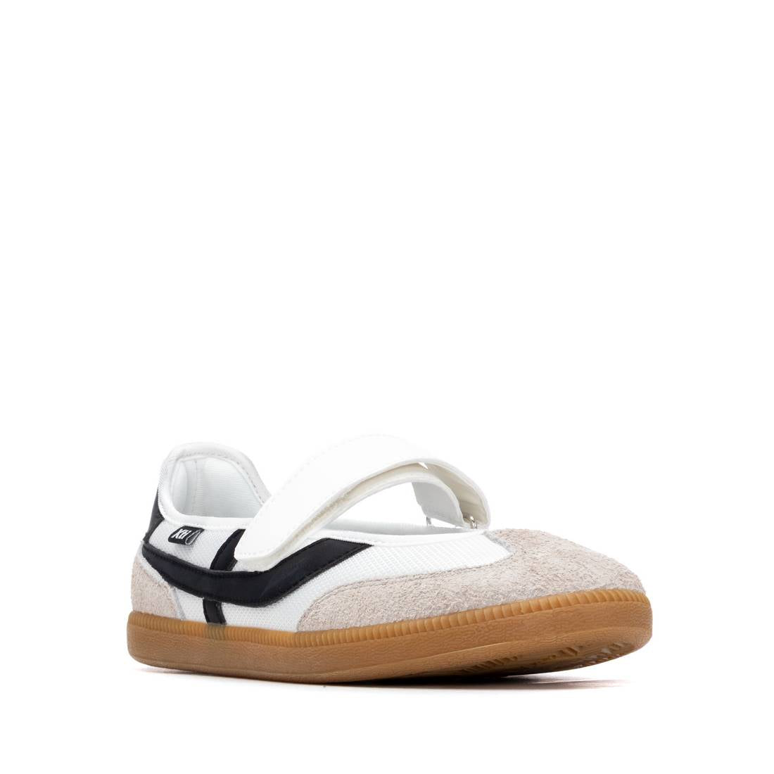 Zapatilla de mujer plano Xti 14505601