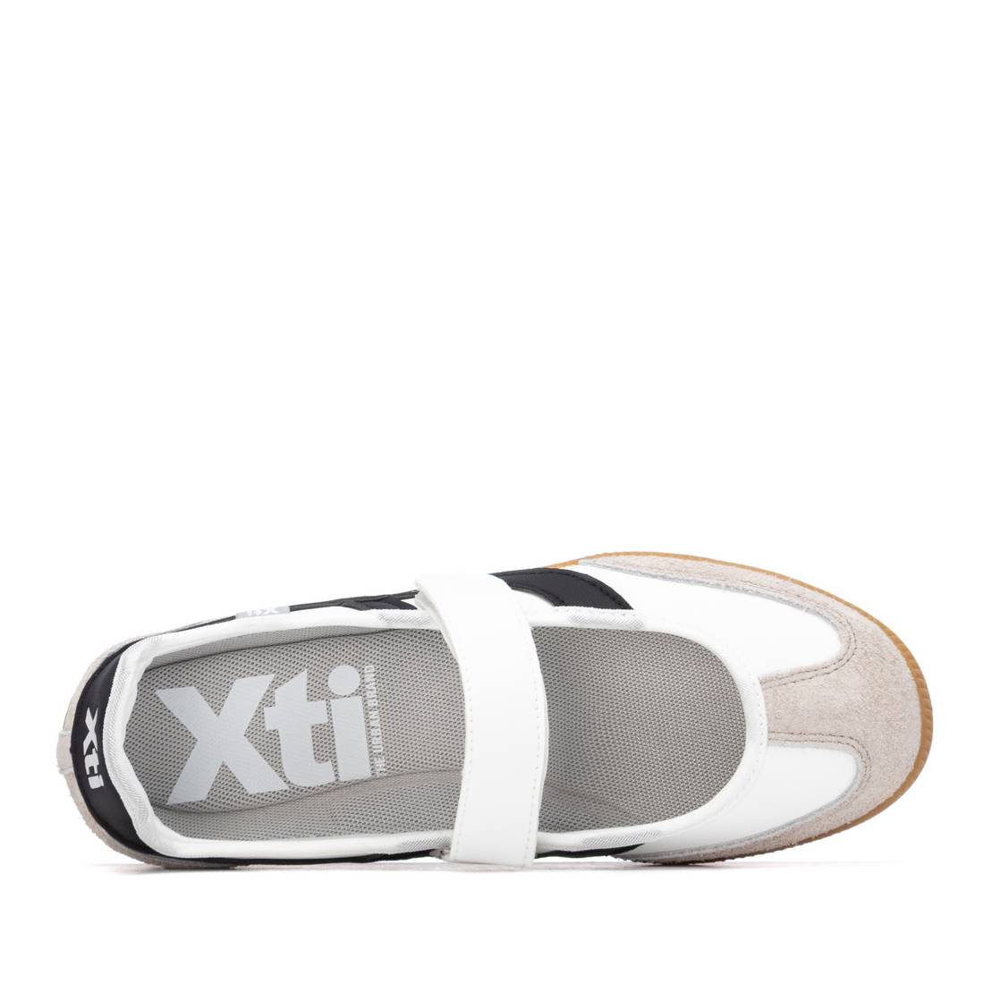 Zapatilla de mujer plano Xti 14505701