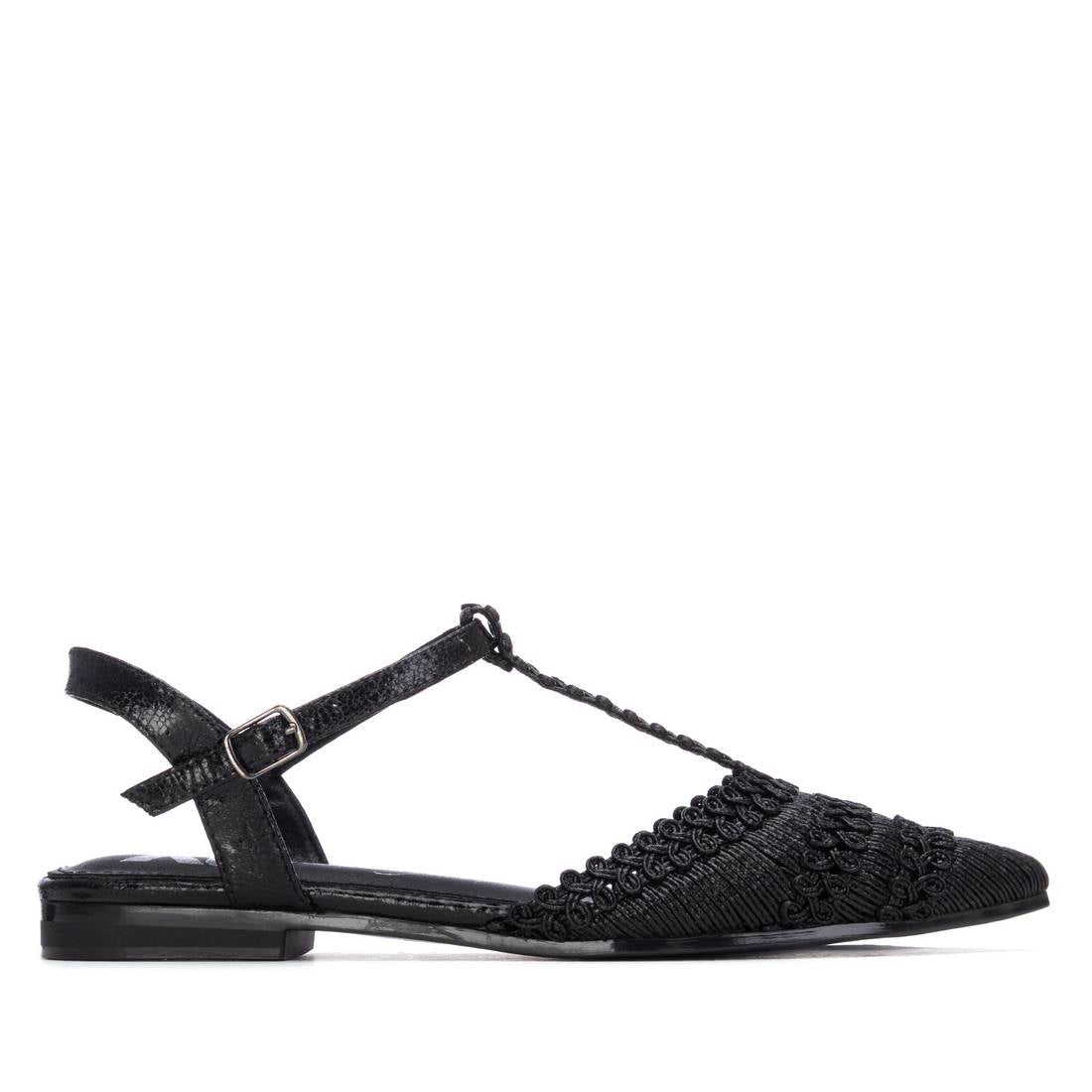 Zapato de mujer plano Xti 14513602