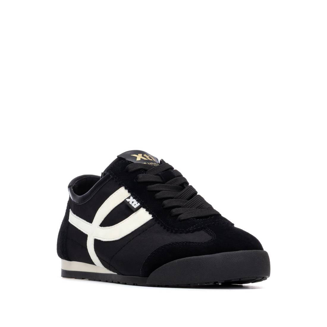 Zapatilla de mujer plano Xti 14521810