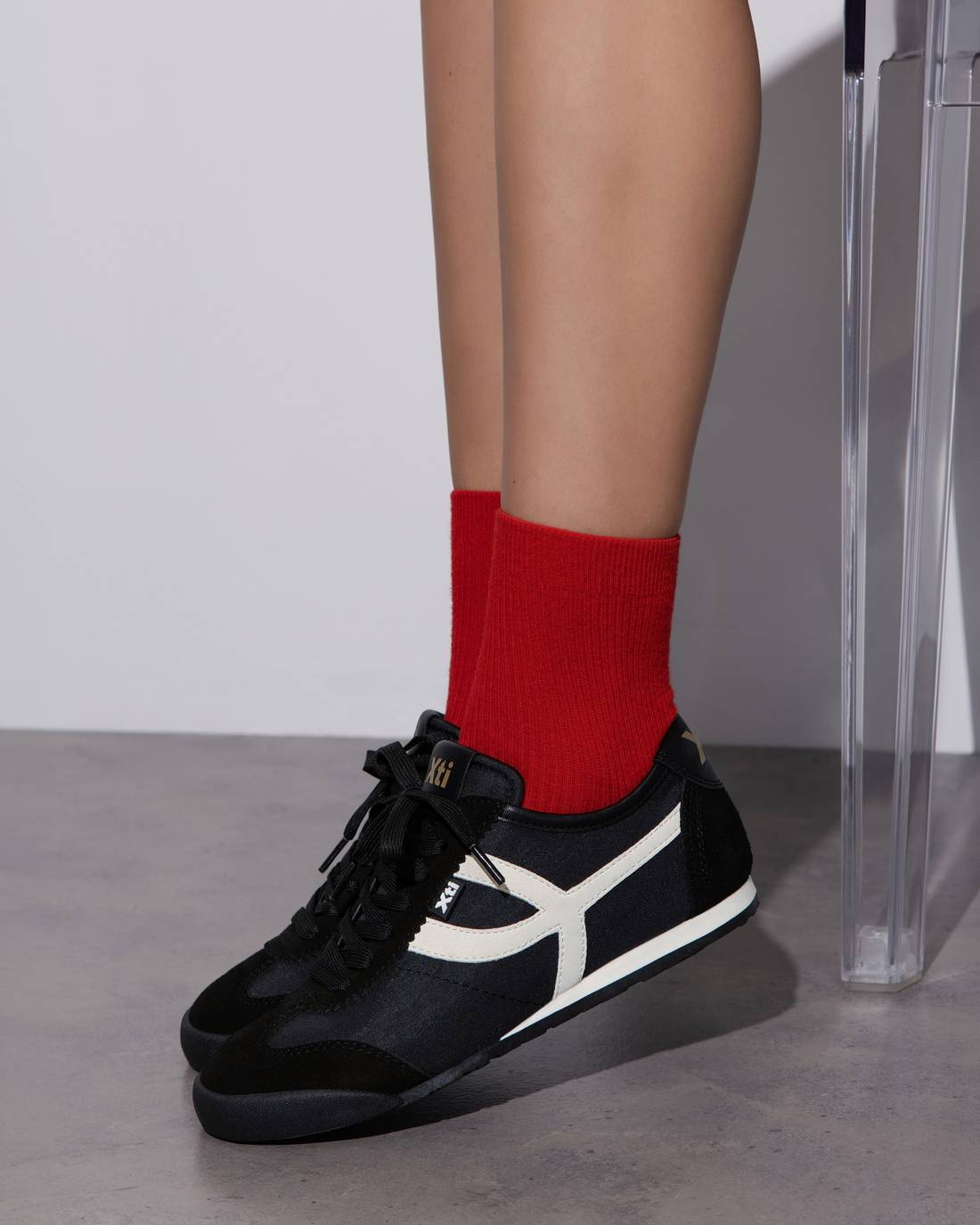 Zapatilla de mujer plano Xti 14521810