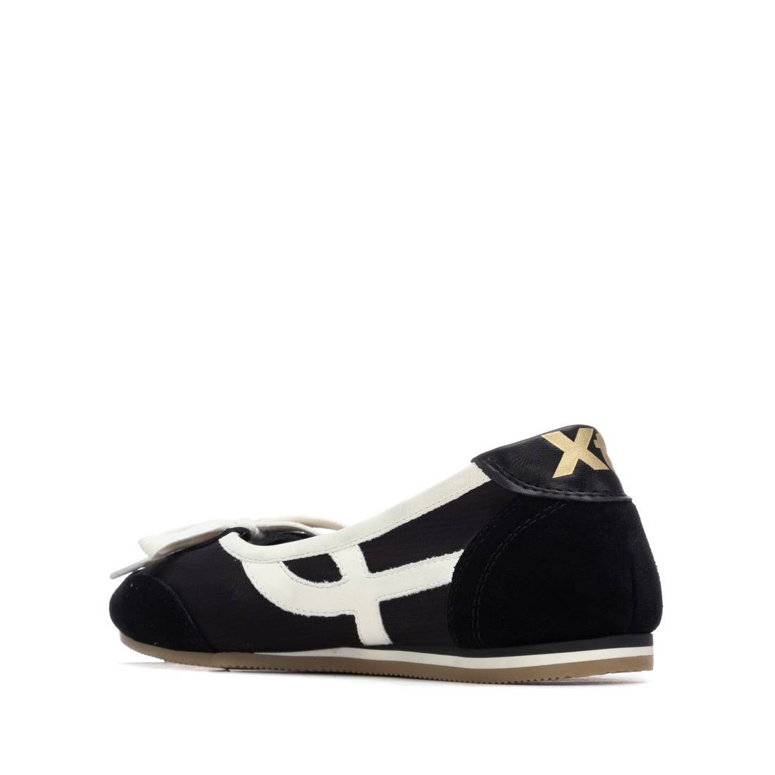 Zapatilla de mujer plano Xti 14522703