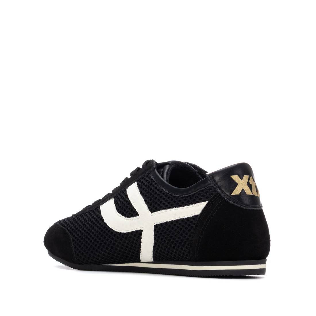 Zapatilla de mujer plano Xti 14522904