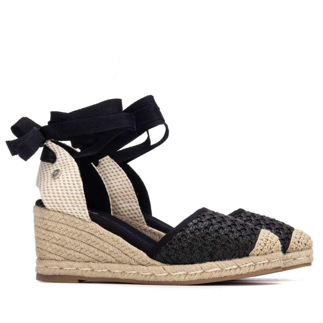 Zapato de mujer con cuña Xti 14534002