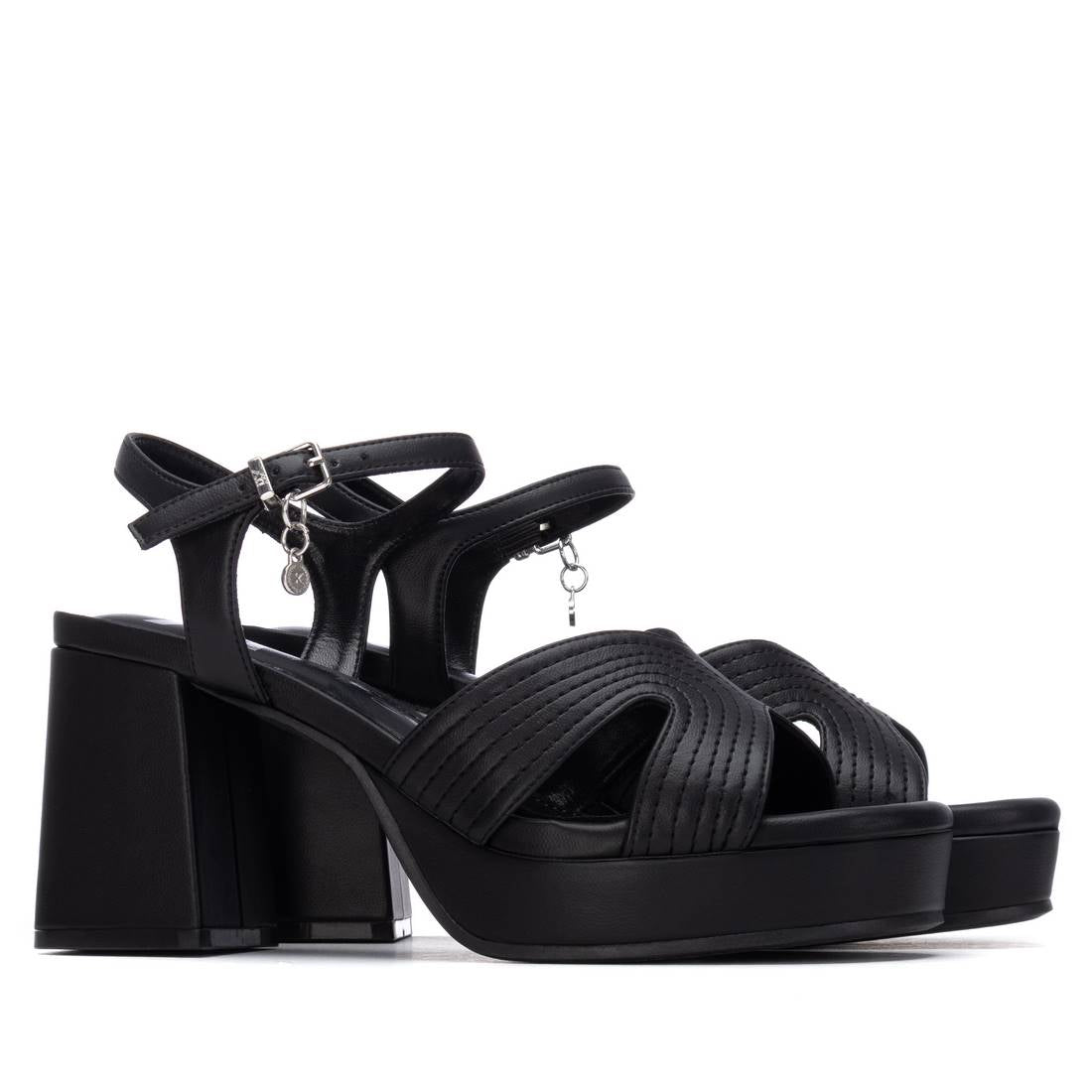 Sandalia de mujer con tacón Xti 14546702