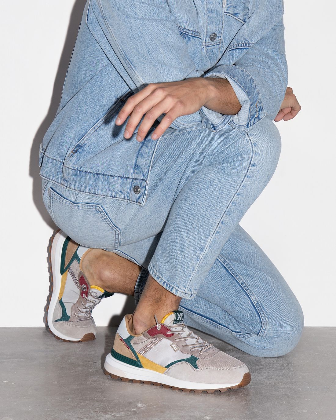 Zapatilla de hombre plano Xti 14571703