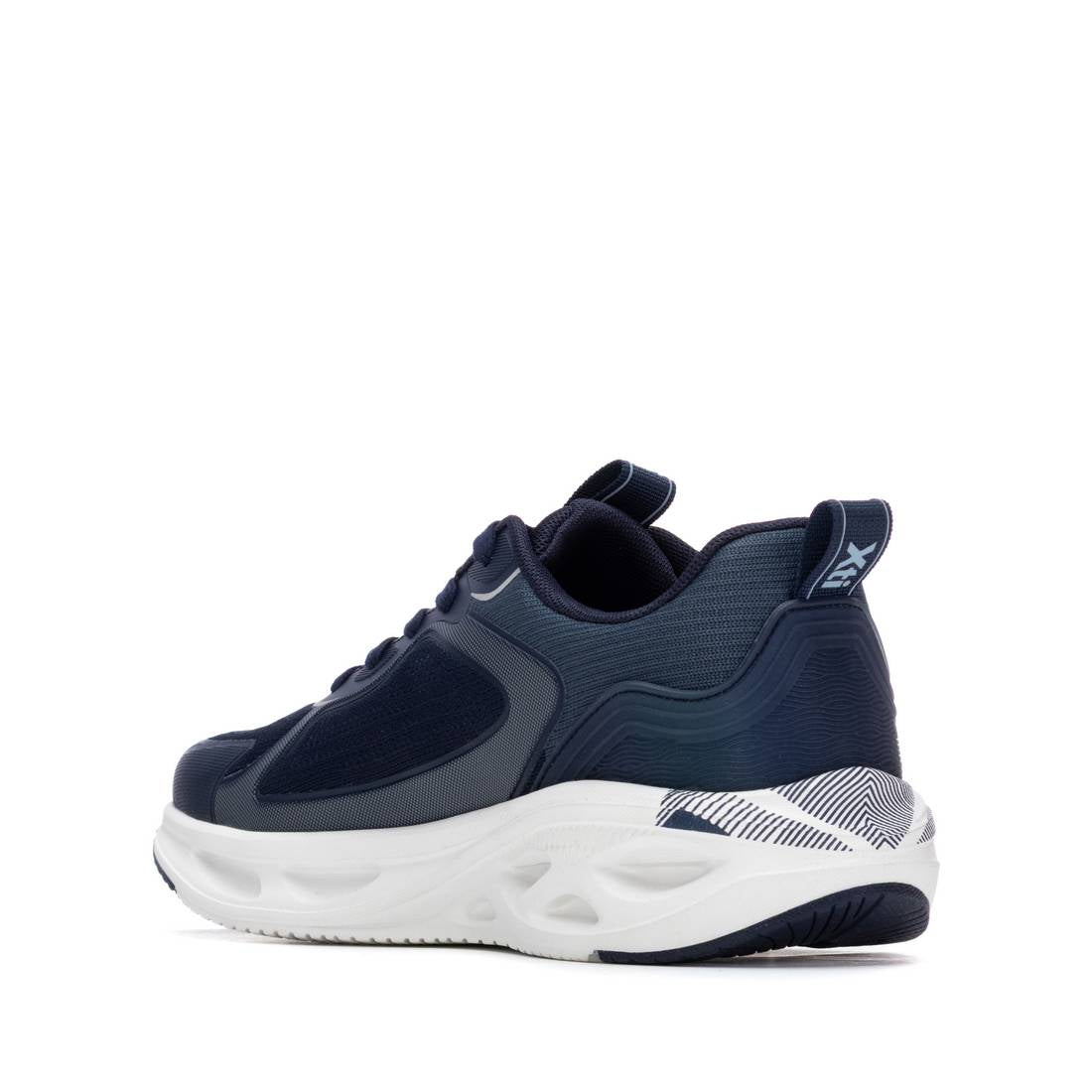 Zapatilla de hombre plano Xti 14572703