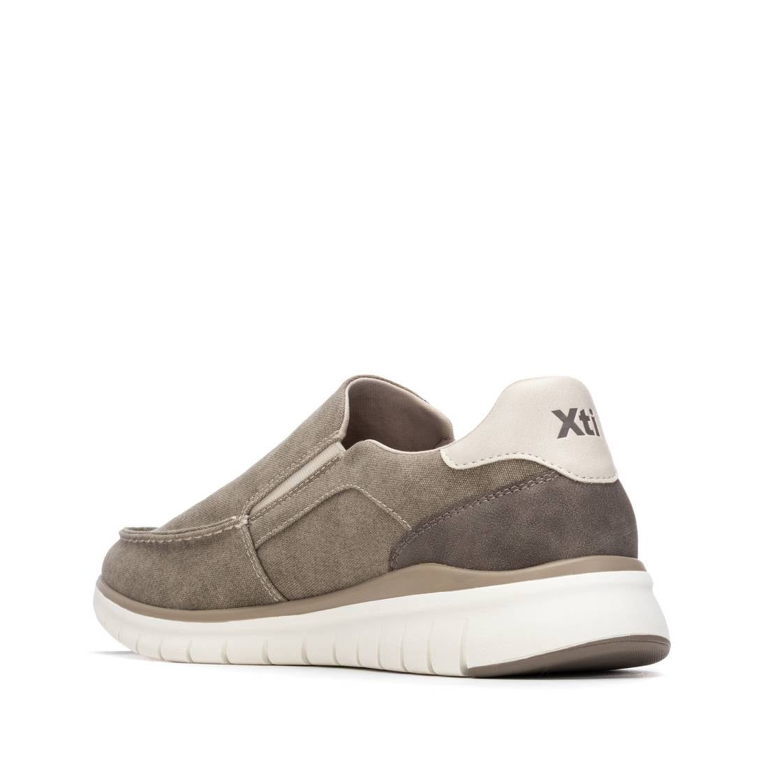 Zapato de hombre plano Xti 14576302