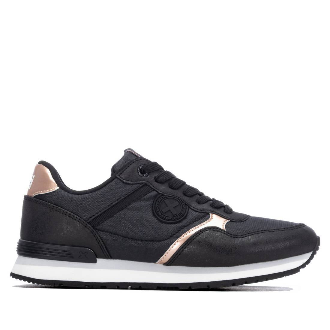 Zapatilla de mujer plano Xti 14600701