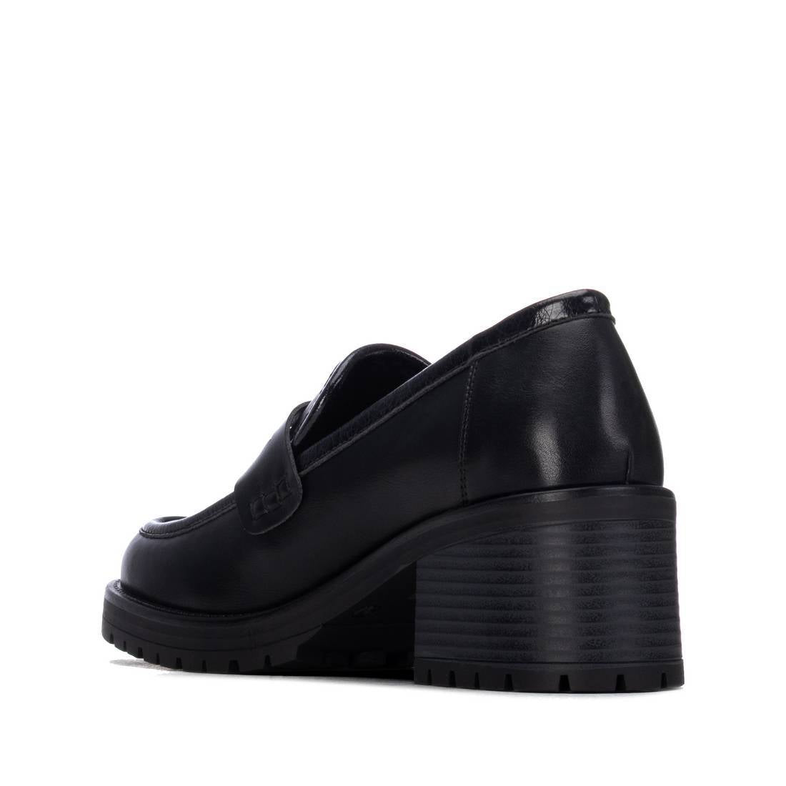 Zapato de mujer con tacón Xti 14608401