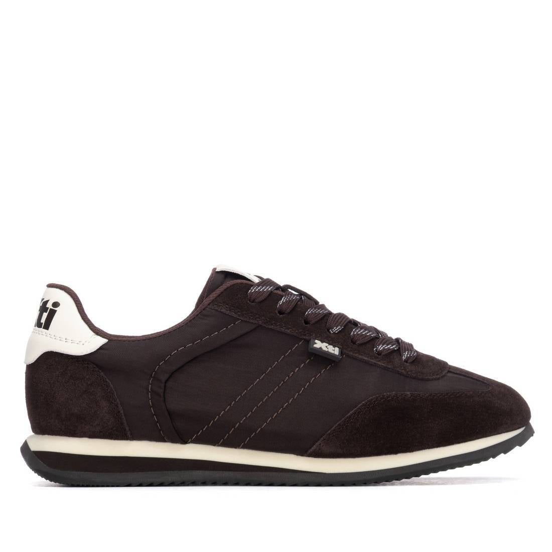 Zapatilla de mujer plano Xti 14614901