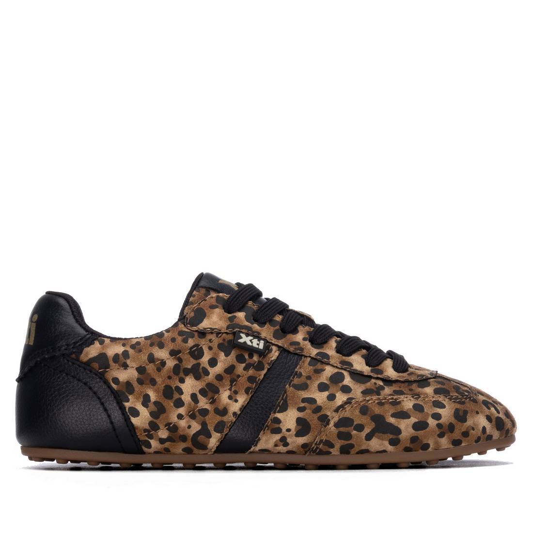 Zapatilla de mujer plano Xti 14615301
