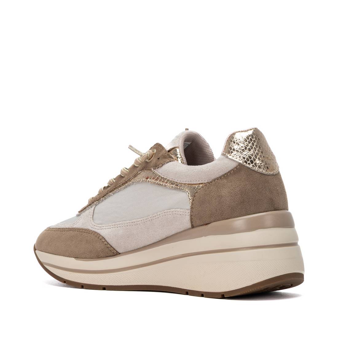 Zapatilla de mujer con cuña Xti 14617001