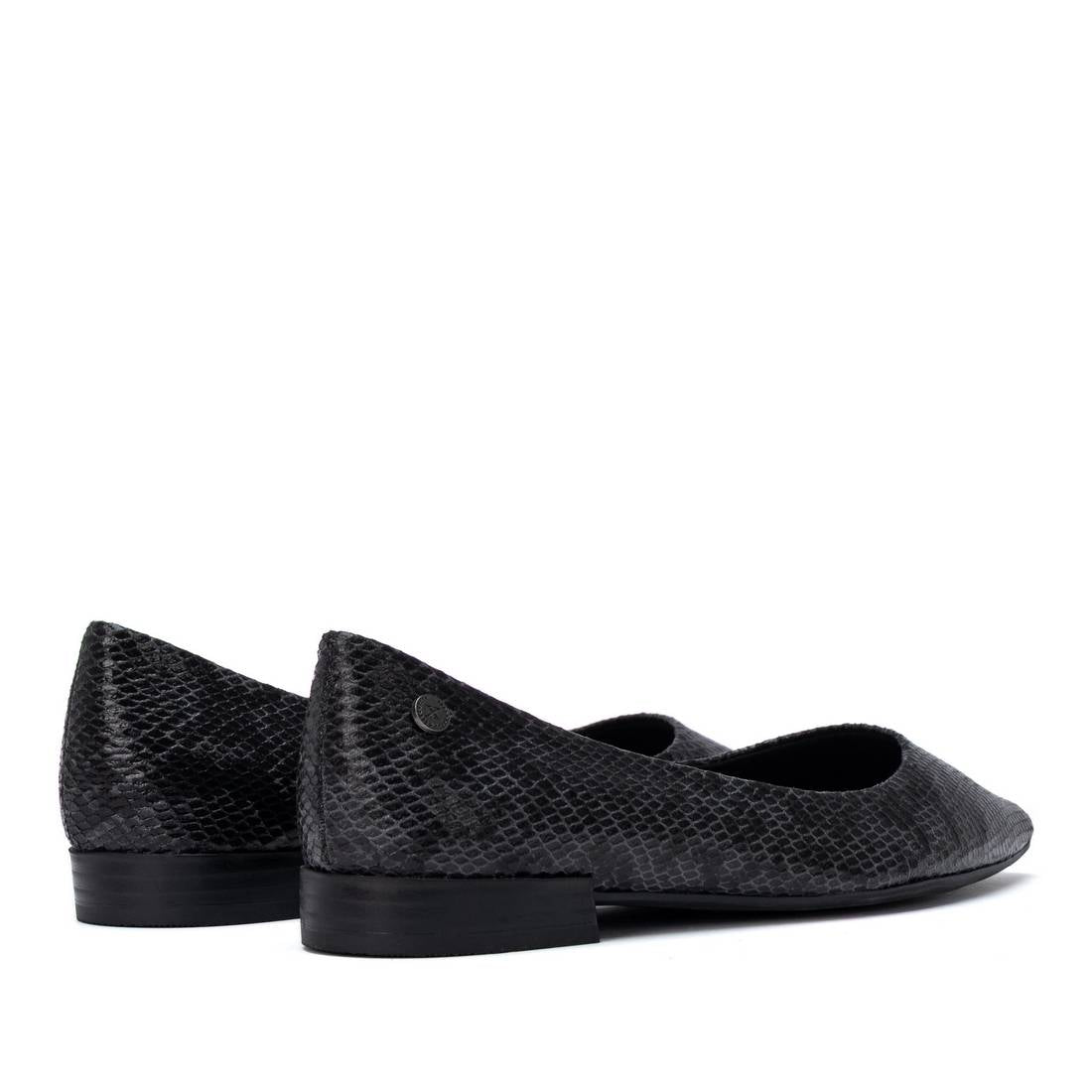 Zapato de mujer plano Xti 14622501