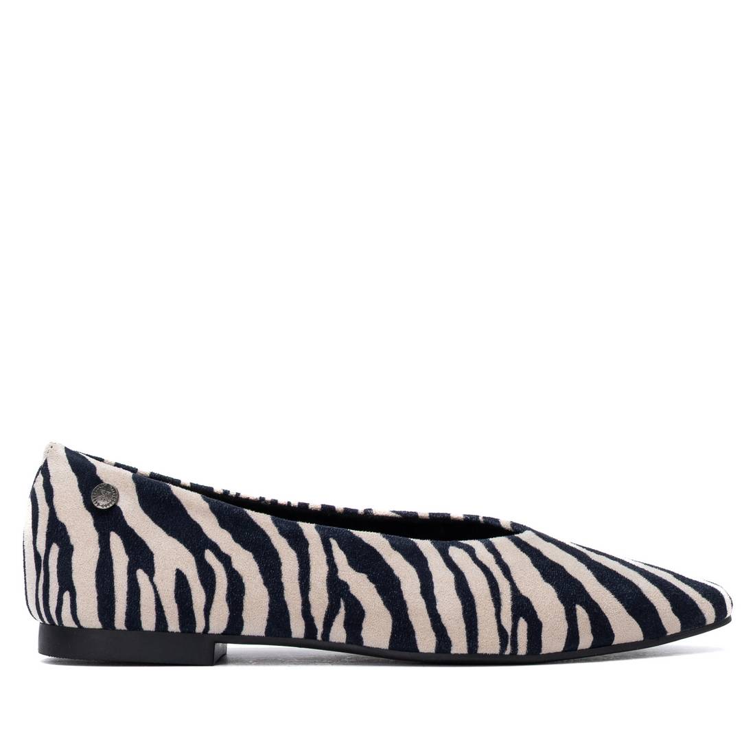 Zapato de mujer plano Xti 14623401