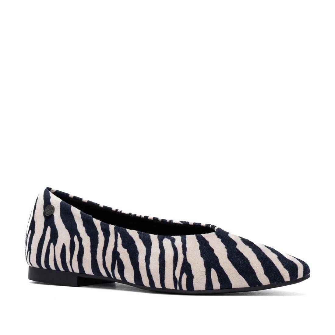 Zapato de mujer plano Xti 14623401