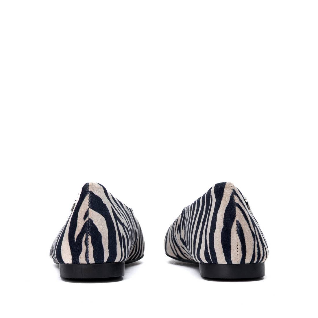Zapato de mujer plano Xti 14623401