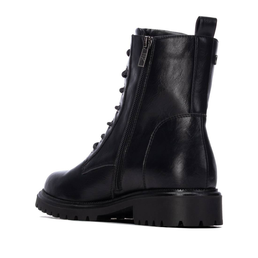 Botin de mujer plano Xti 14624304