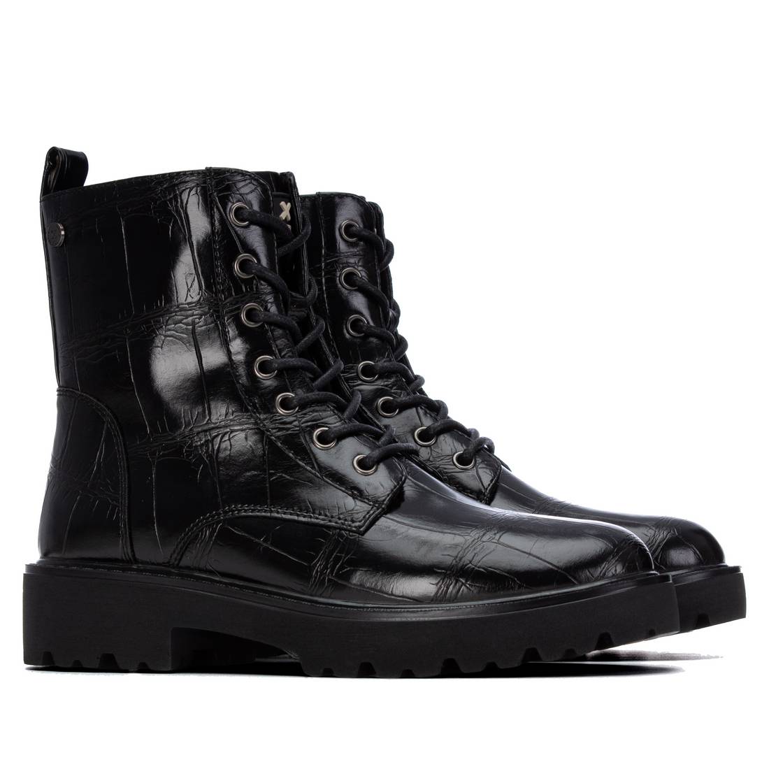 Botin de mujer plano Xti 14624801