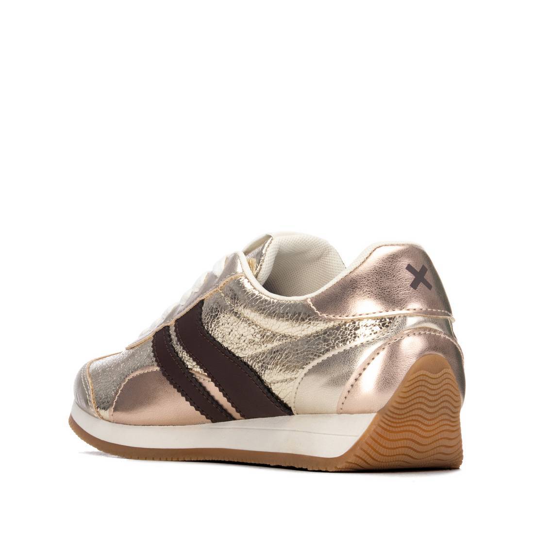 Zapatilla de mujer plano Xti 14627503