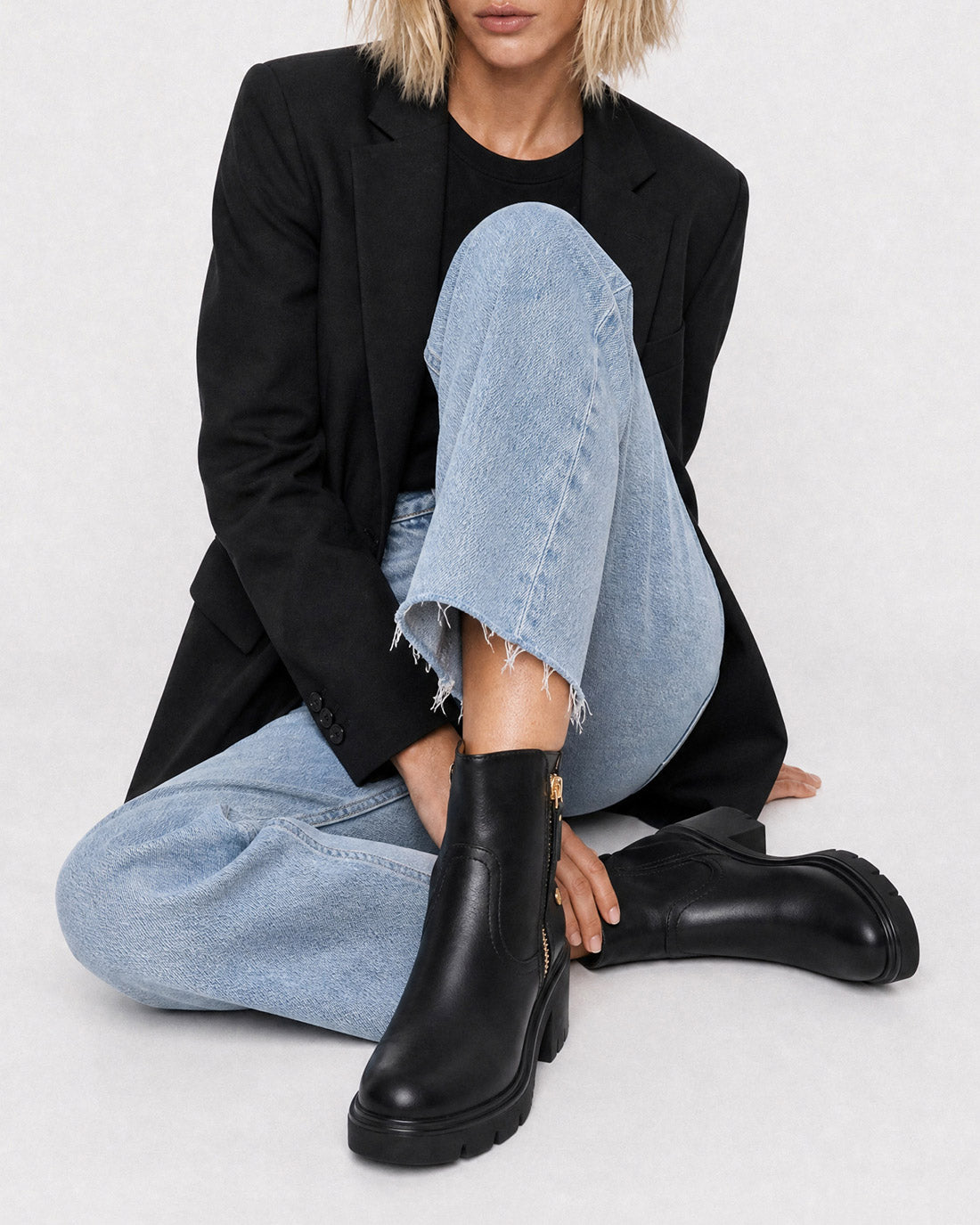 WOMEN'S ANKLE BOOT XTI 14635401