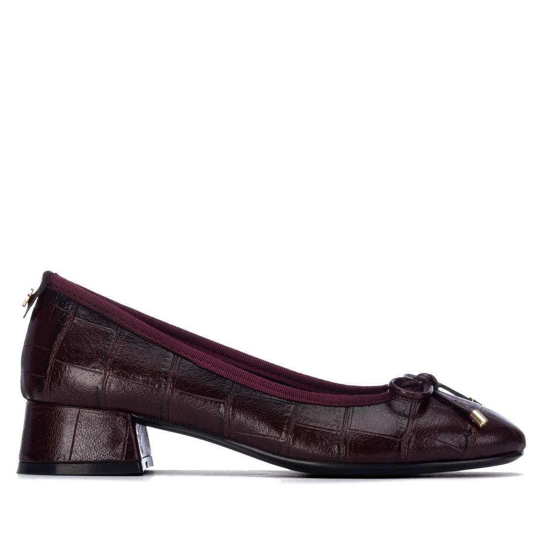 Zapato de mujer con tacón Xti 14637701