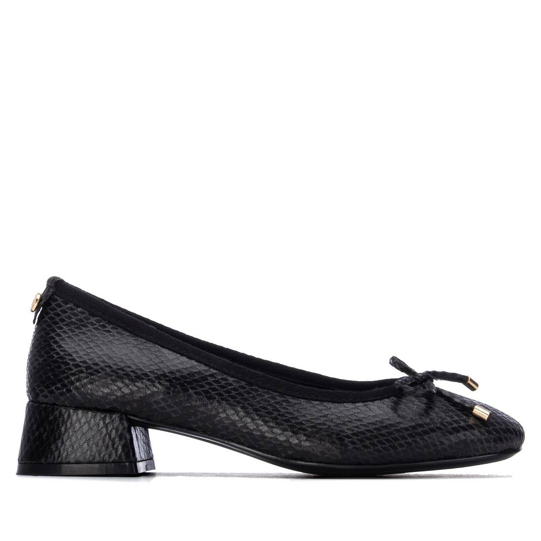 Zapato de mujer con tacón Xti 14637802